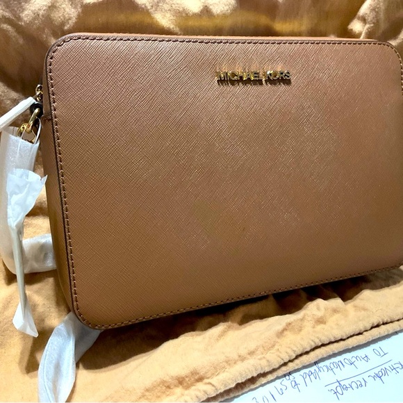 Michael Kors - Picture 2 of 5